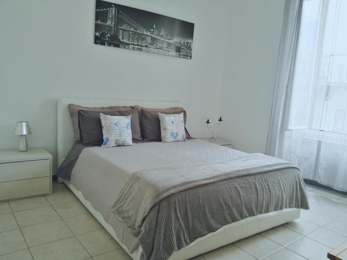 La Casa Sulla Piazzetta Apartment Albenga Ngoại thất bức ảnh